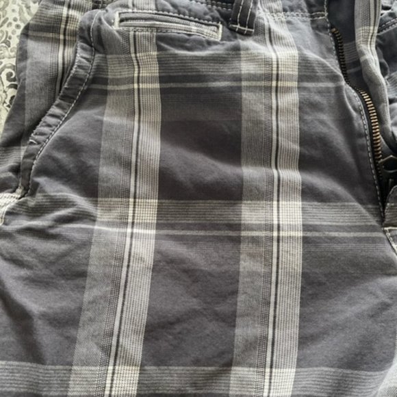 AMERICAN EAGLE MEN'S SHORTS - Picture 3 of 4